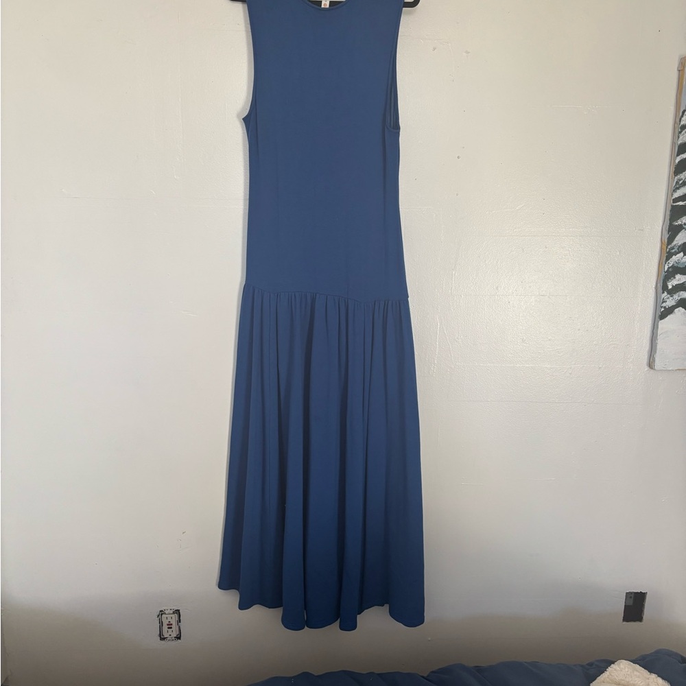Elegant Blue Sleeveless Dress